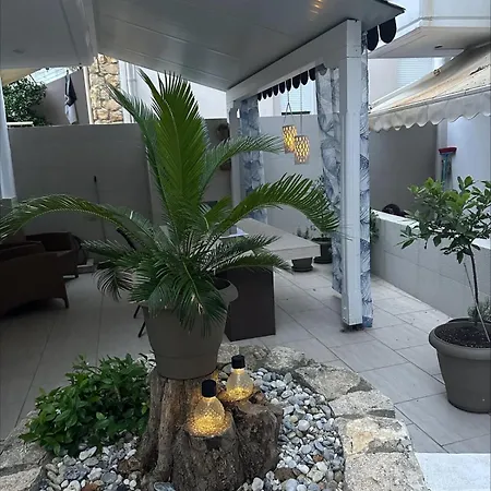 Patio Apartment Hanioti